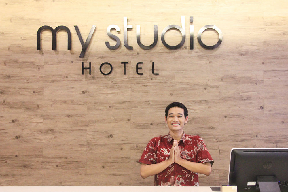 My Studio Hotel City Center Surabaya Buitenkant foto